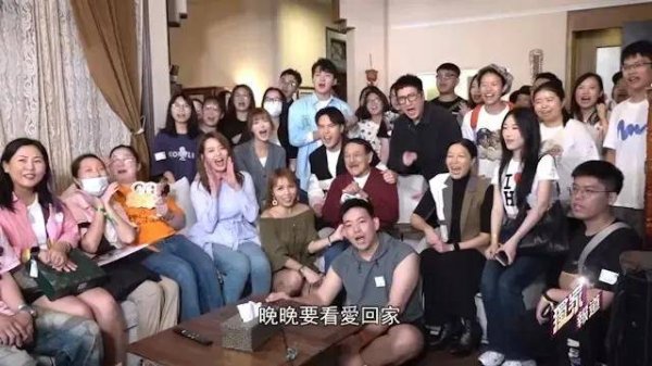 顺应网 76岁TVB老戏骨拒绝退休，谈拍剧辛酸，曾一天“死五次”意外爆红